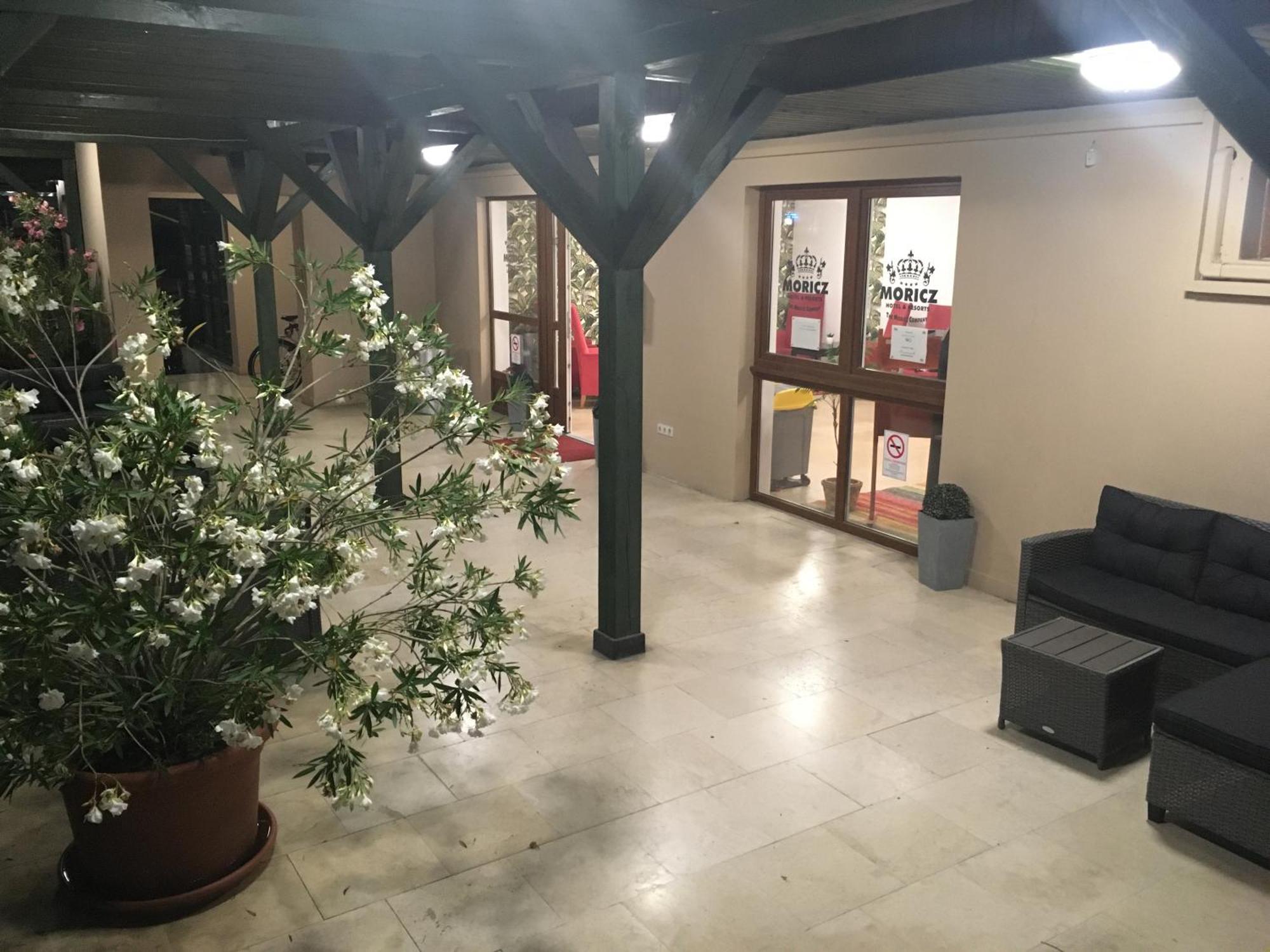 Fenyves Hotel 발라톤페니베스 외부 사진