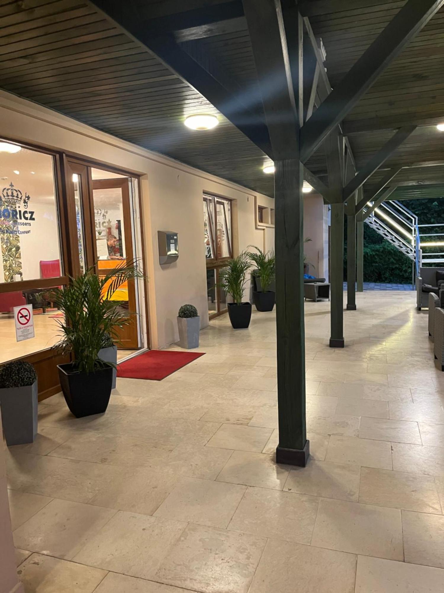 Fenyves Hotel 발라톤페니베스 외부 사진